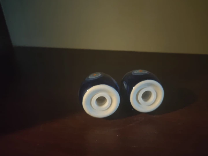 6439